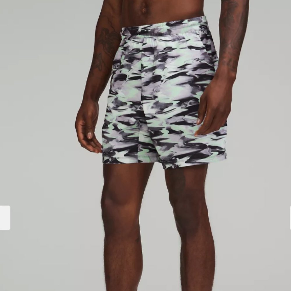 lululemon Pace Breaker Linerless Short 7" size L